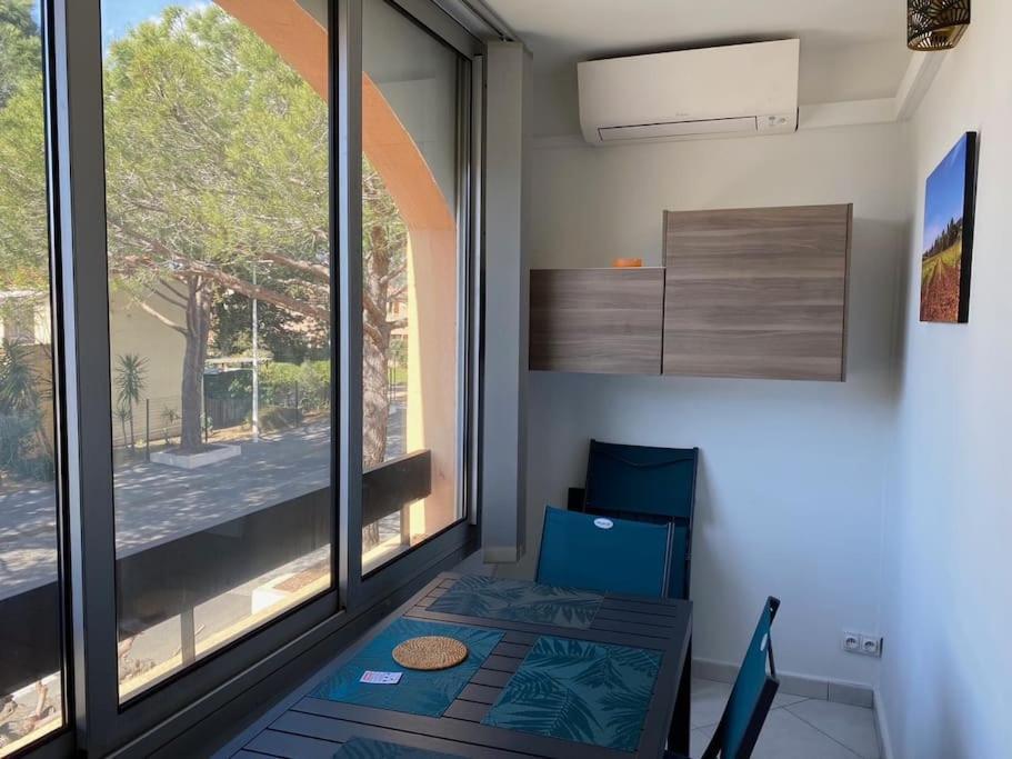 Ravissant T3 En Duplex Proche Mer La Londe-les-Maures Εξωτερικό φωτογραφία
